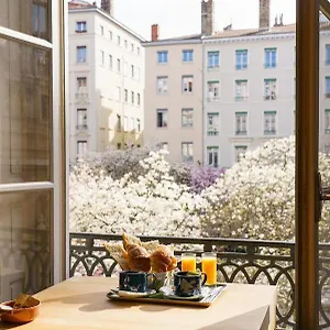 2* Hotel Du Théatre